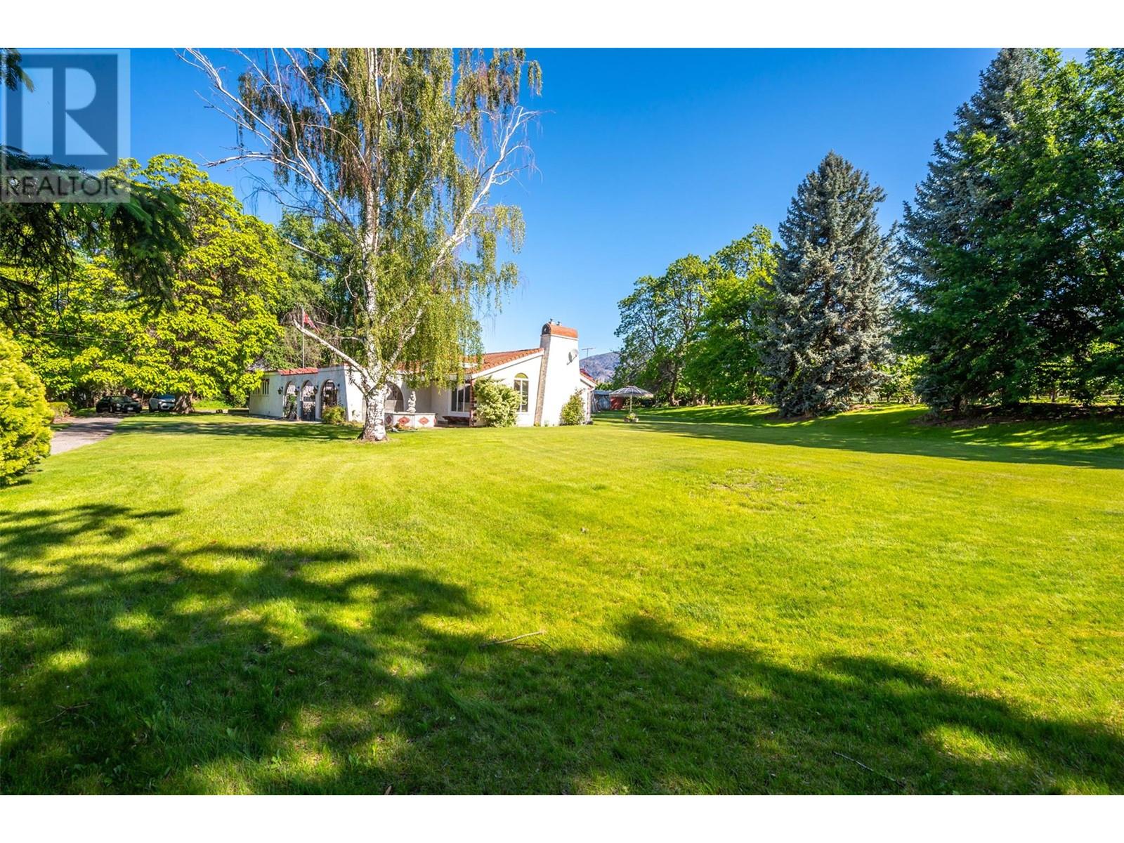 1209 LAKESHORE Drive, Osoyoos