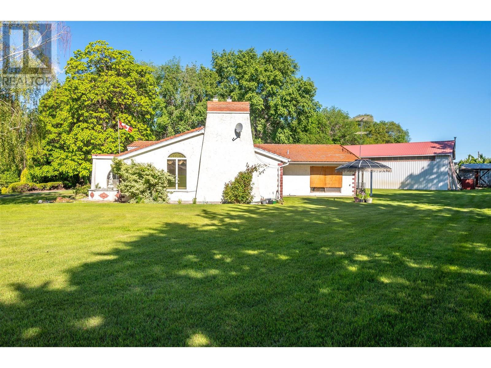 1209 LAKESHORE Drive, Osoyoos