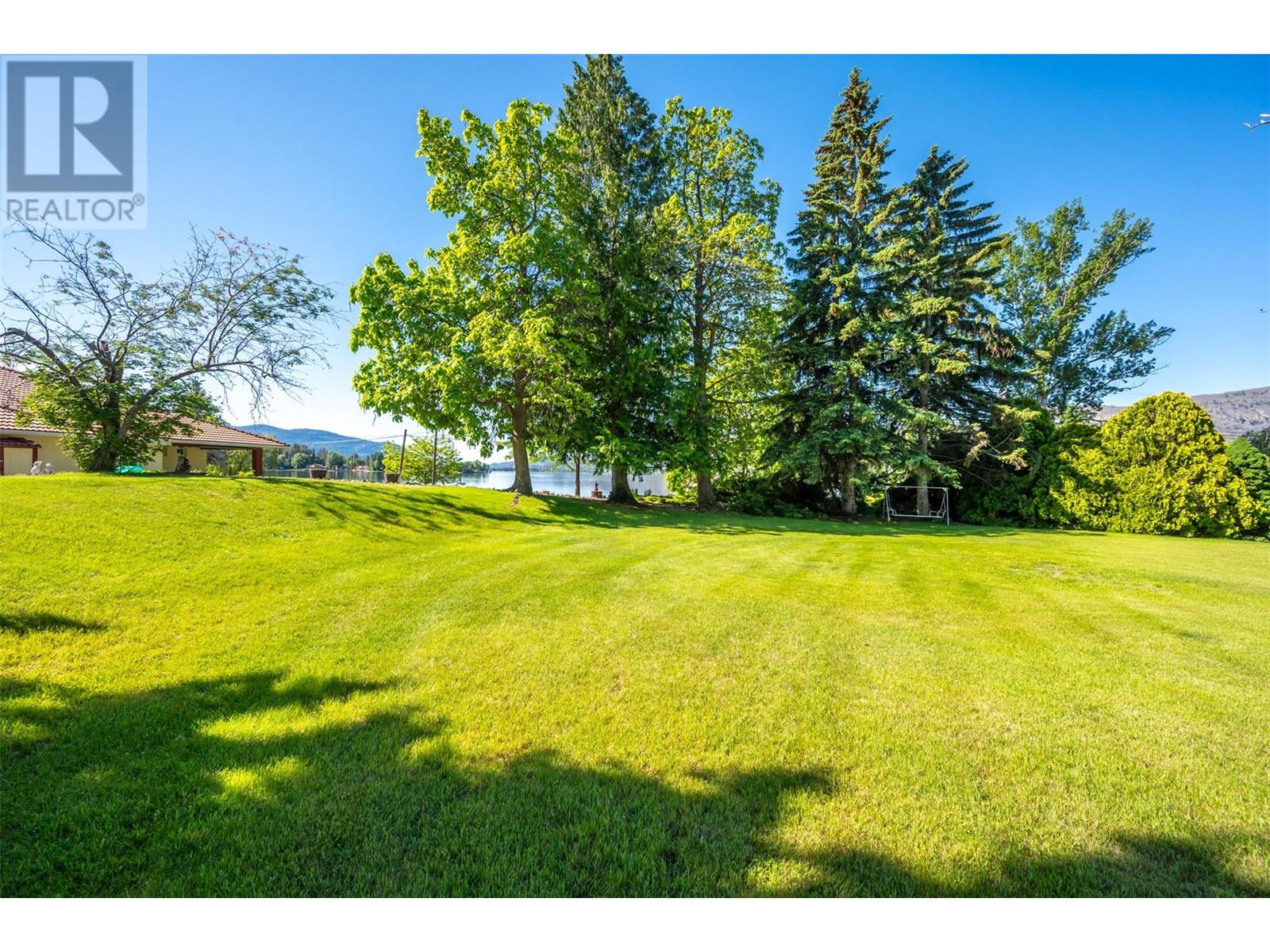1209 LAKESHORE Drive, Osoyoos
