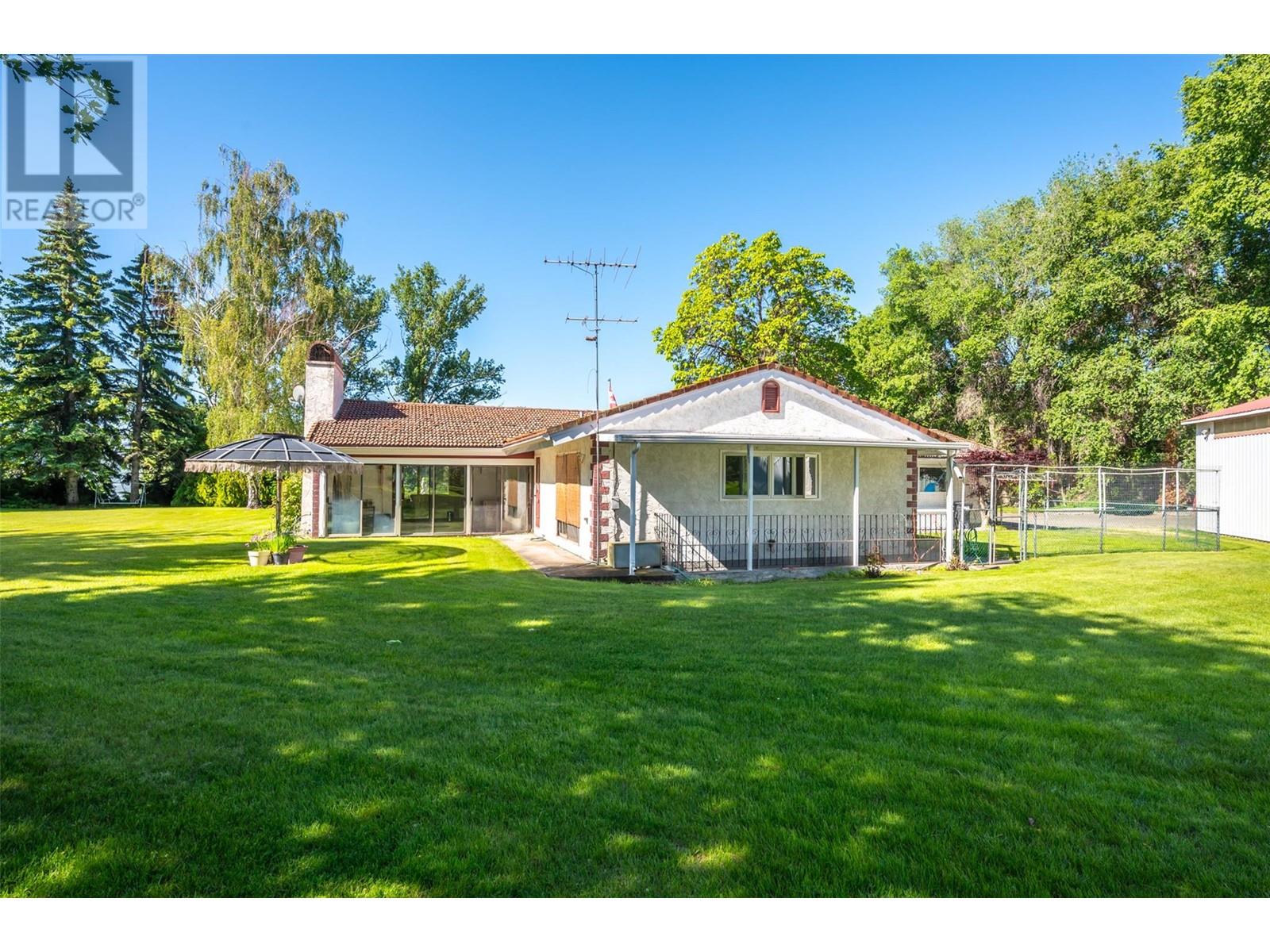1209 LAKESHORE Drive, Osoyoos