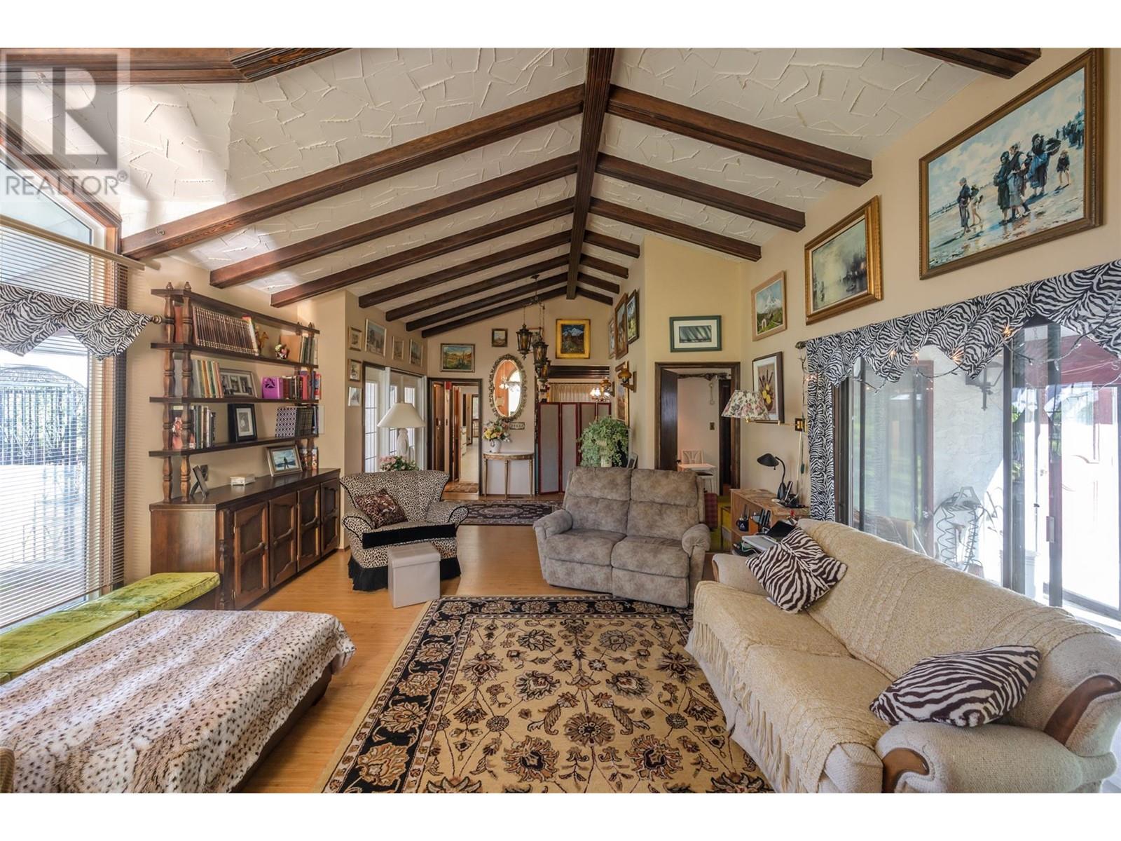 1209 LAKESHORE Drive, Osoyoos
