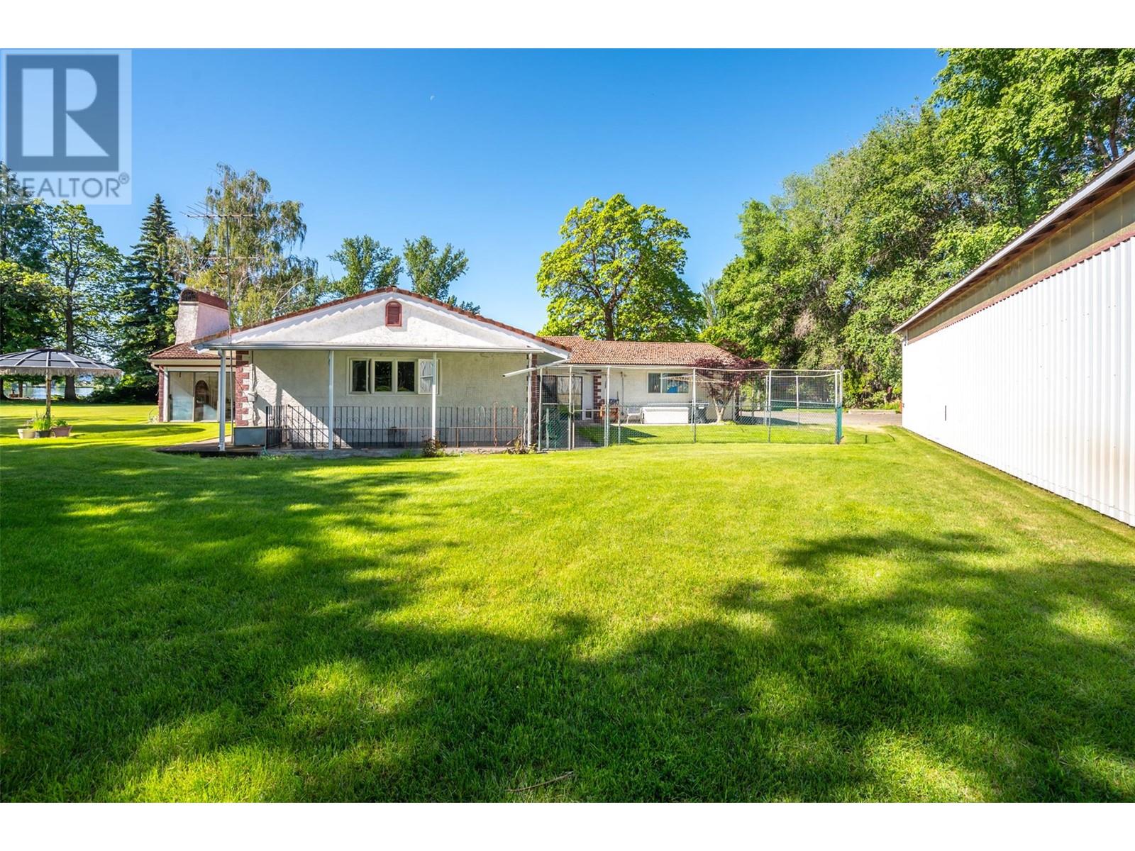 1209 LAKESHORE Drive, Osoyoos