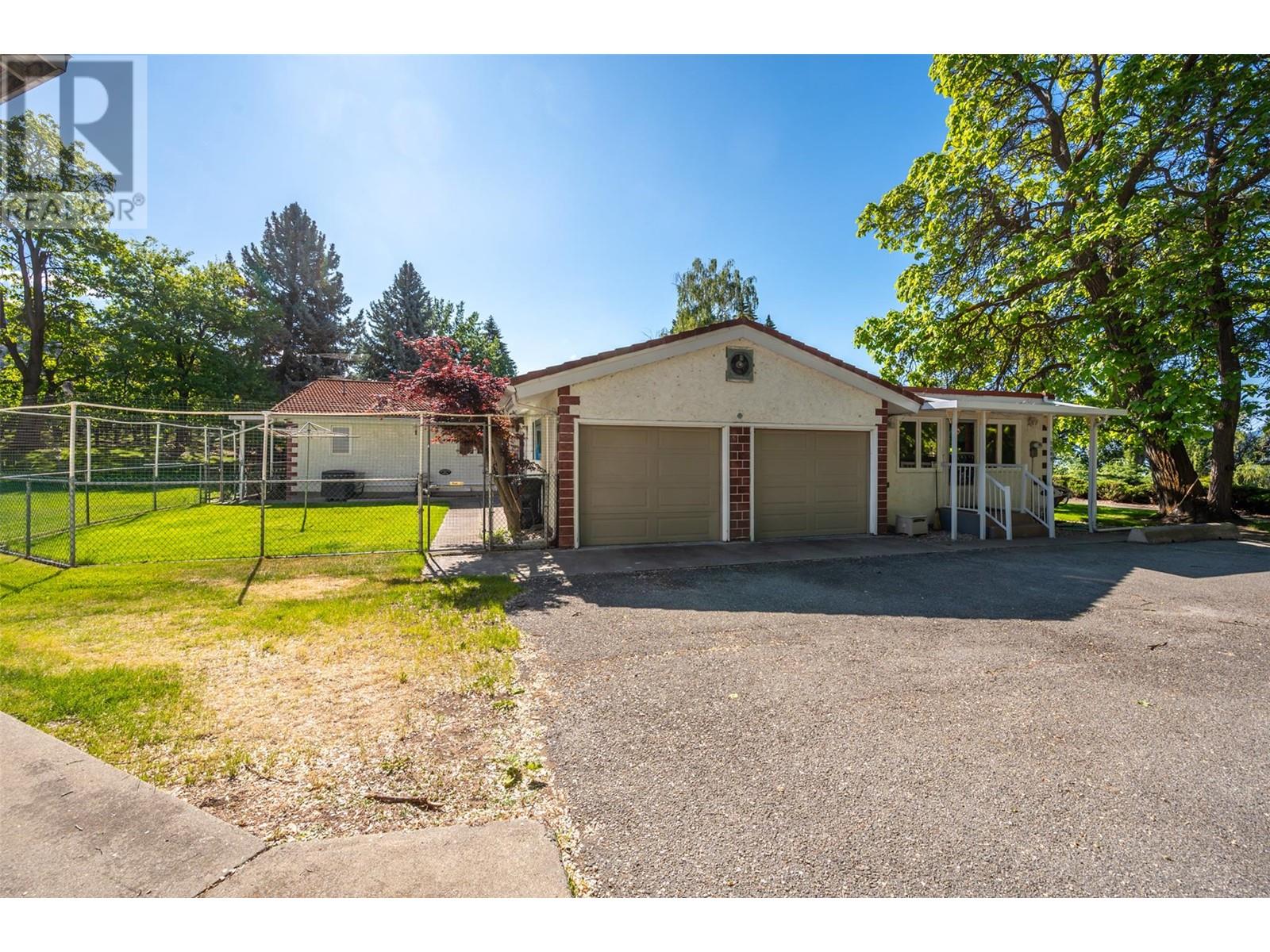 1209 LAKESHORE Drive, Osoyoos