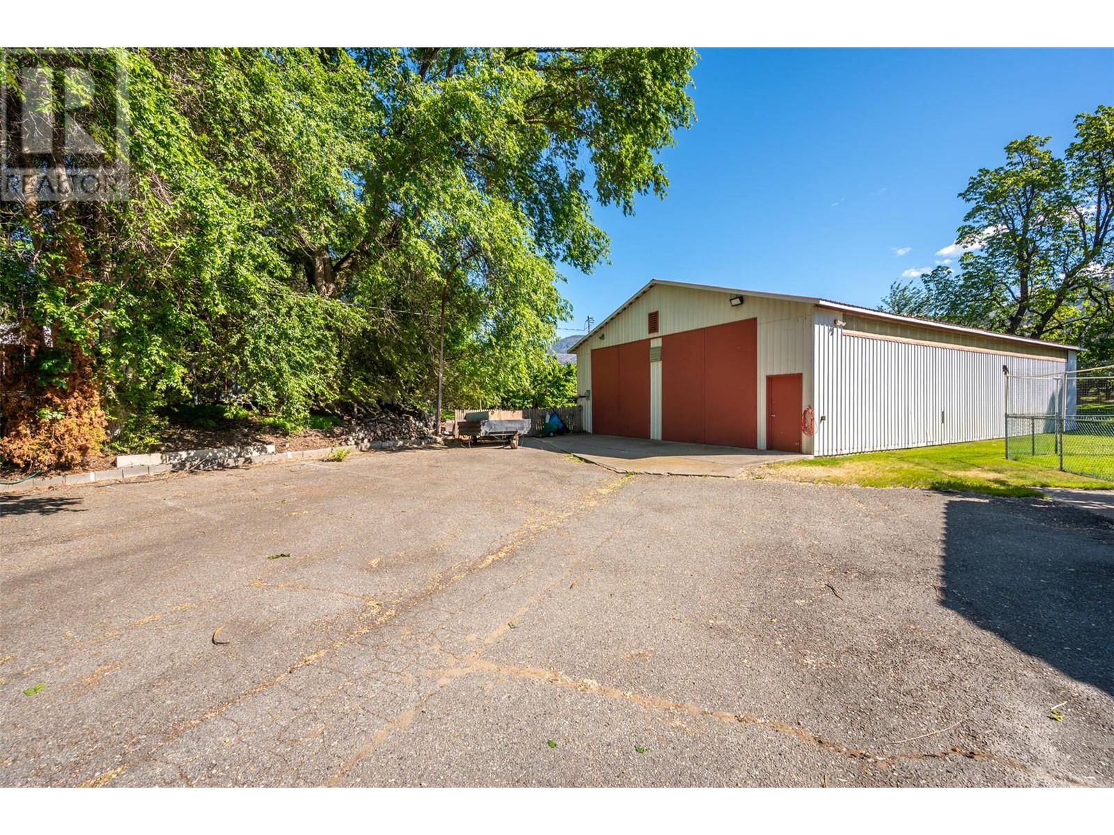 1209 LAKESHORE Drive, Osoyoos