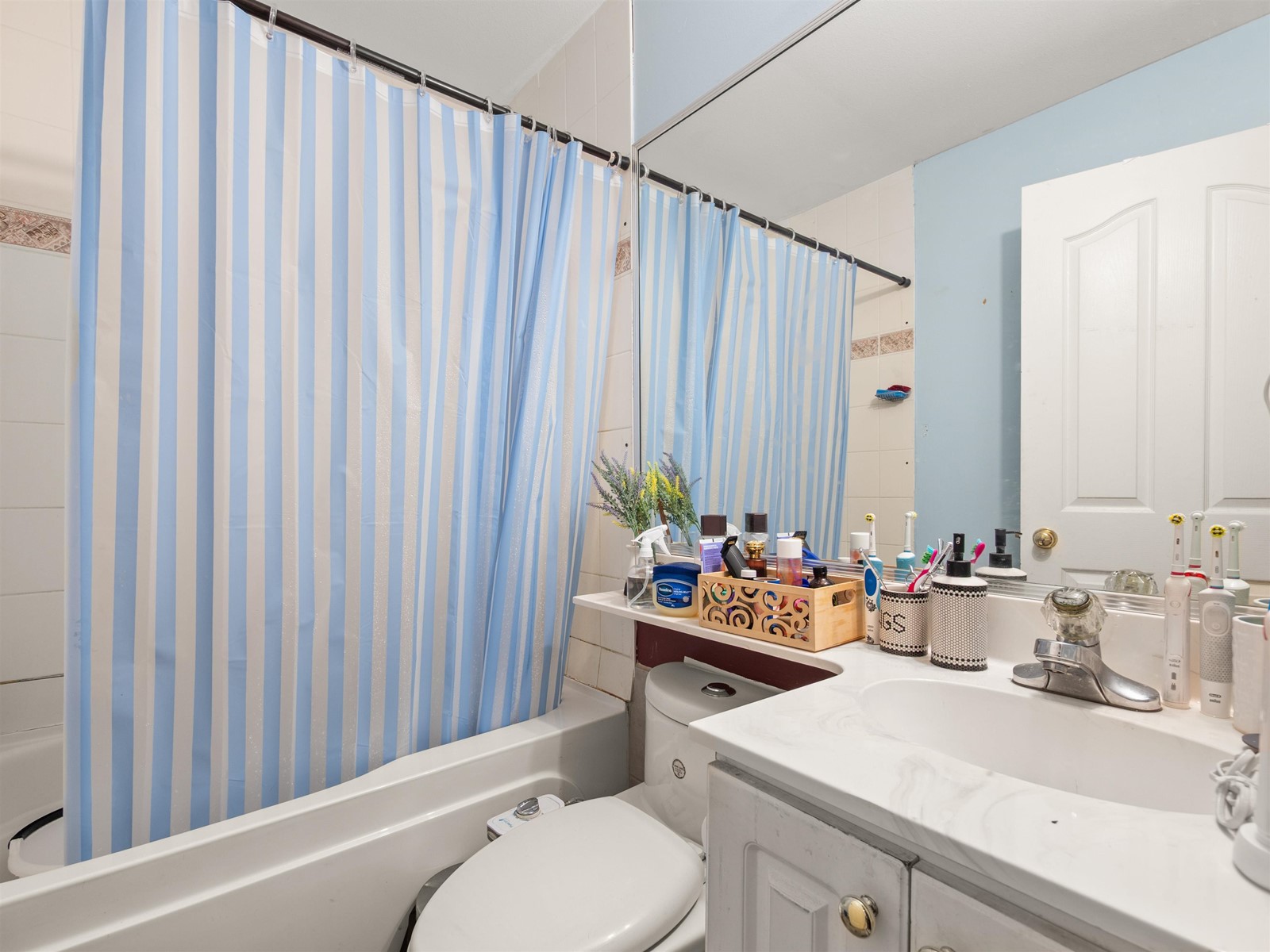 Photo 31 of 13751 58 Avenue, Surrey BC