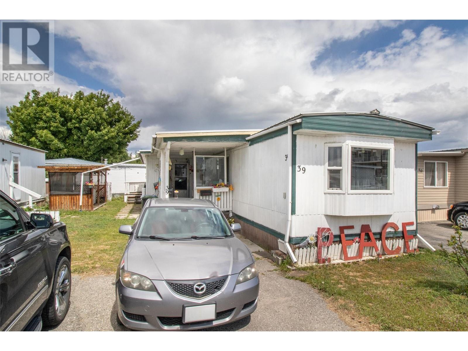 39 3745 Lakeshore Road, Kelowna