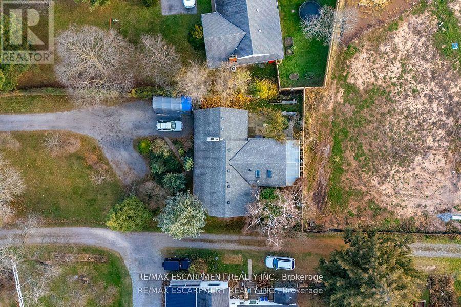 Photo 22 of 246 Main Street E, Grimsby ON
