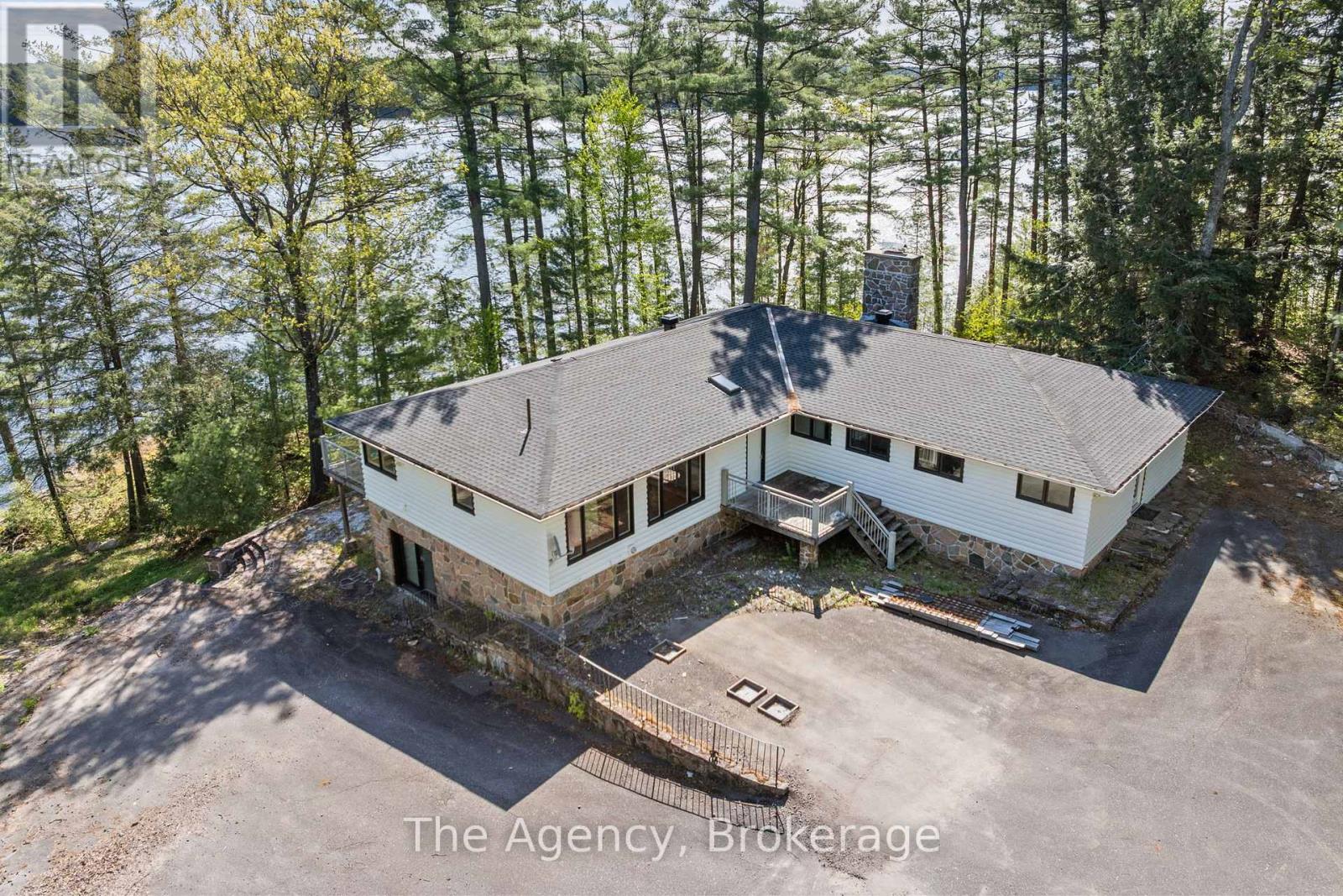 Photo 15 of 80 Tall Timbers Road, Seguin ON
