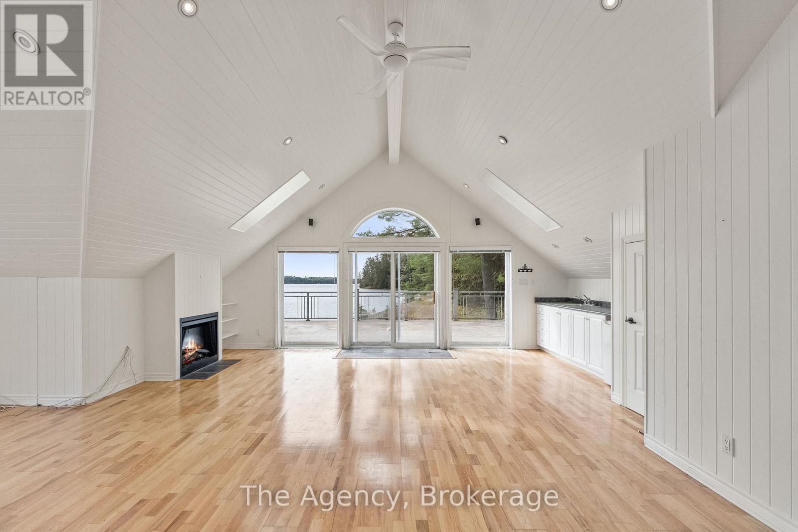 Photo 33 of 80 Tall Timbers Road, Seguin ON