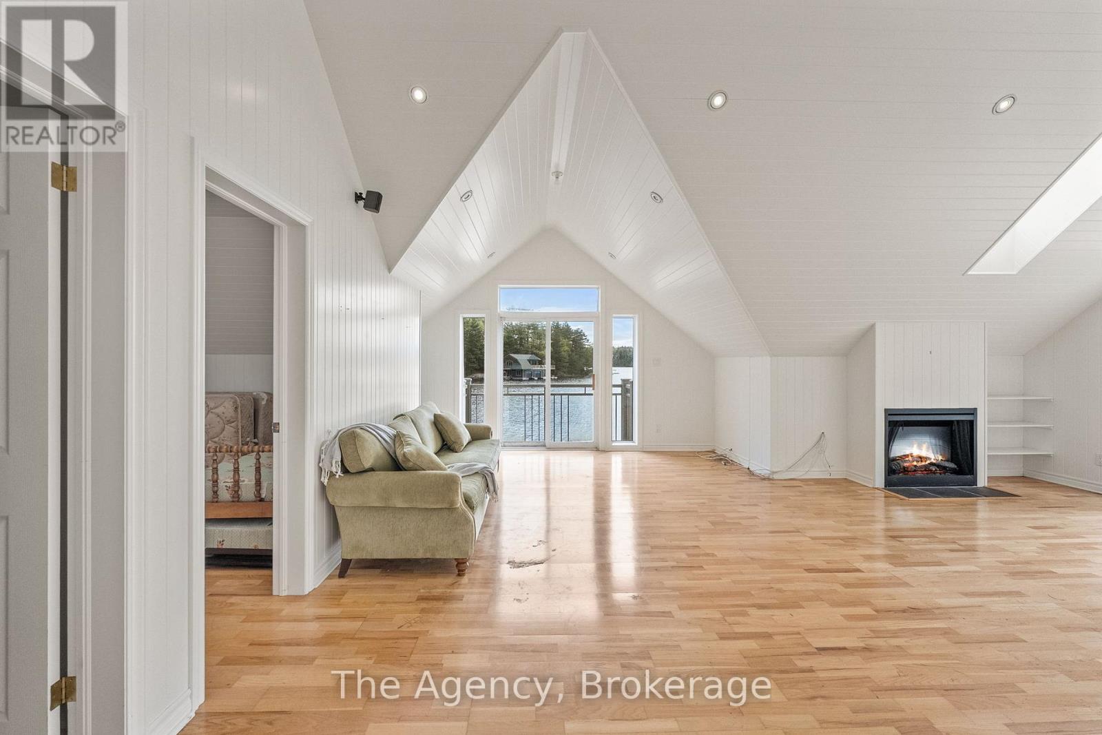 Photo 35 of 80 Tall Timbers Road, Seguin ON