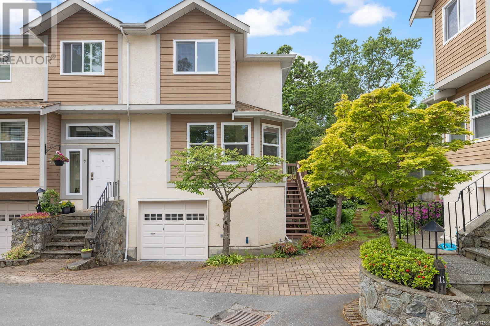 10 4580 West Saanich Road, Saanich