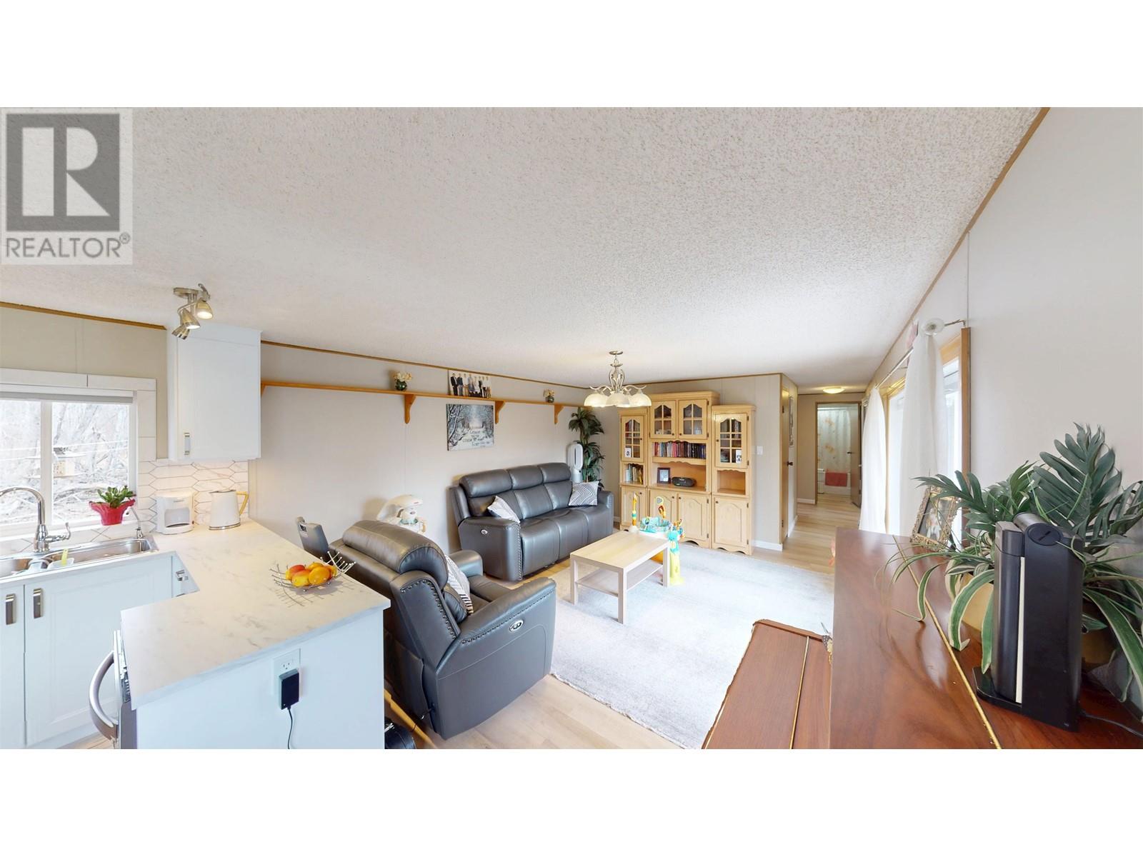 13610 WOLSEY SUBDIV, Charlie Lake