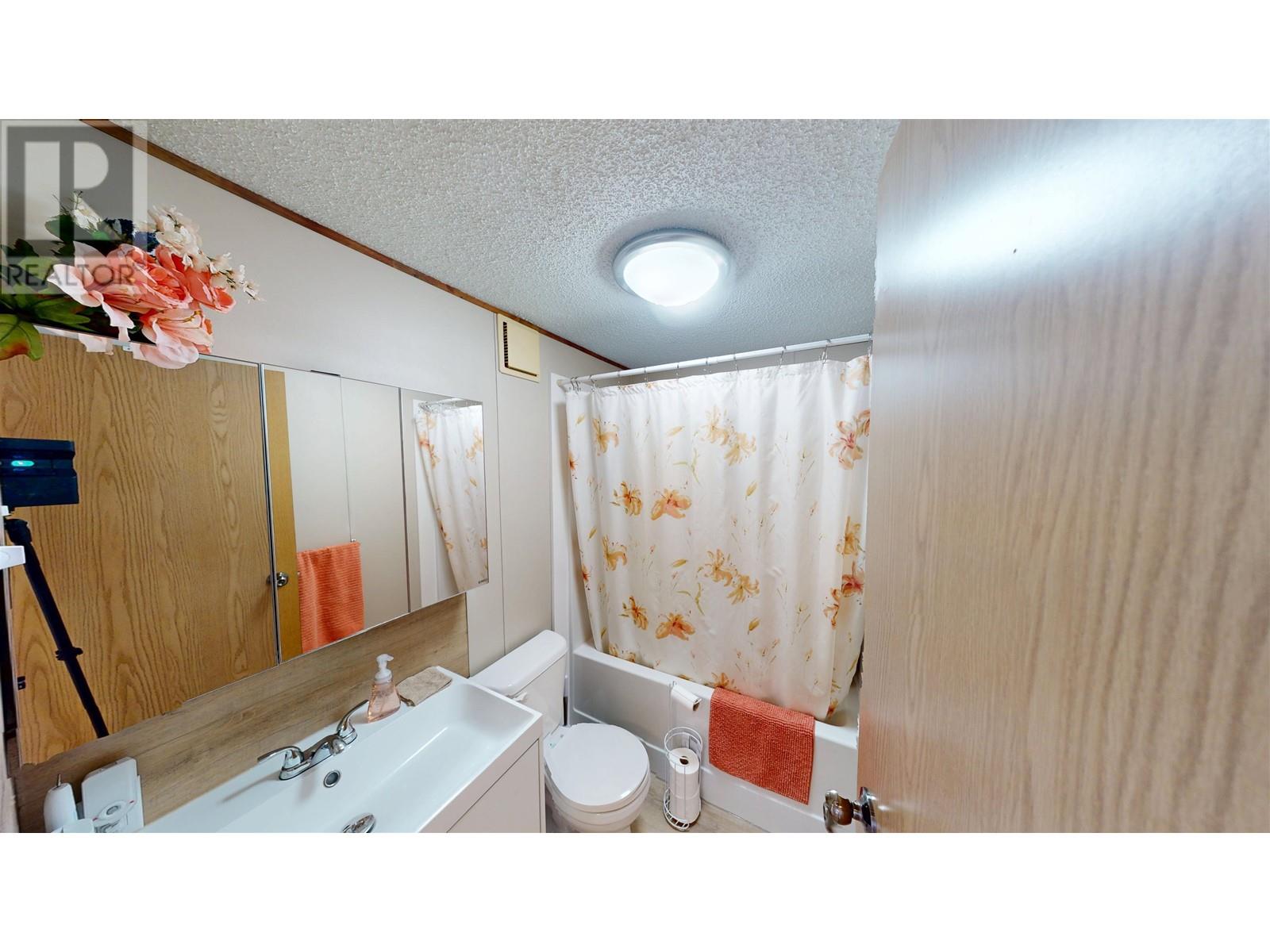 13610 WOLSEY SUBDIV, Charlie Lake