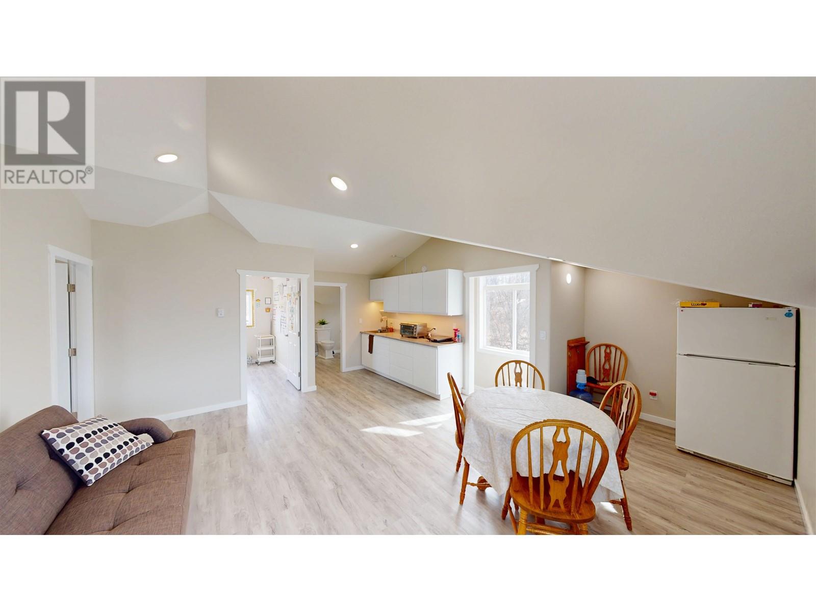 13610 WOLSEY SUBDIV, Charlie Lake