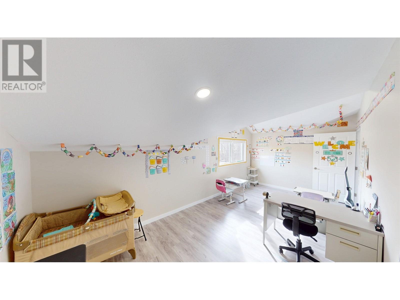 13610 WOLSEY SUBDIV, Charlie Lake