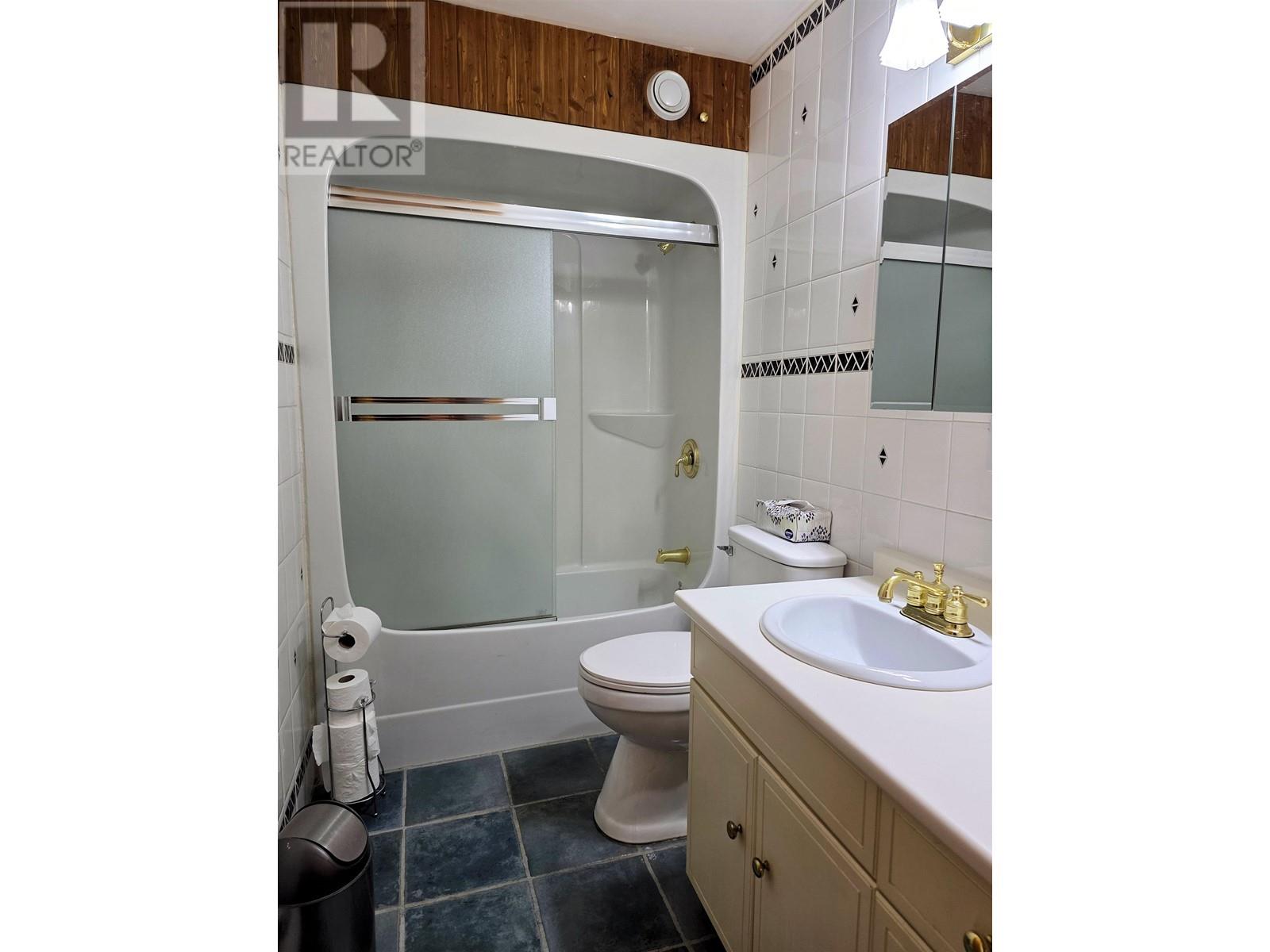 10 MCDONALD AVENUE, Granisle
