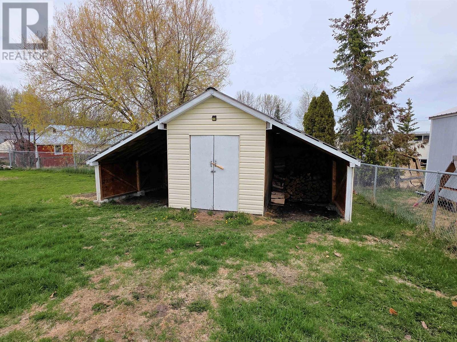 10 MCDONALD AVENUE, Granisle