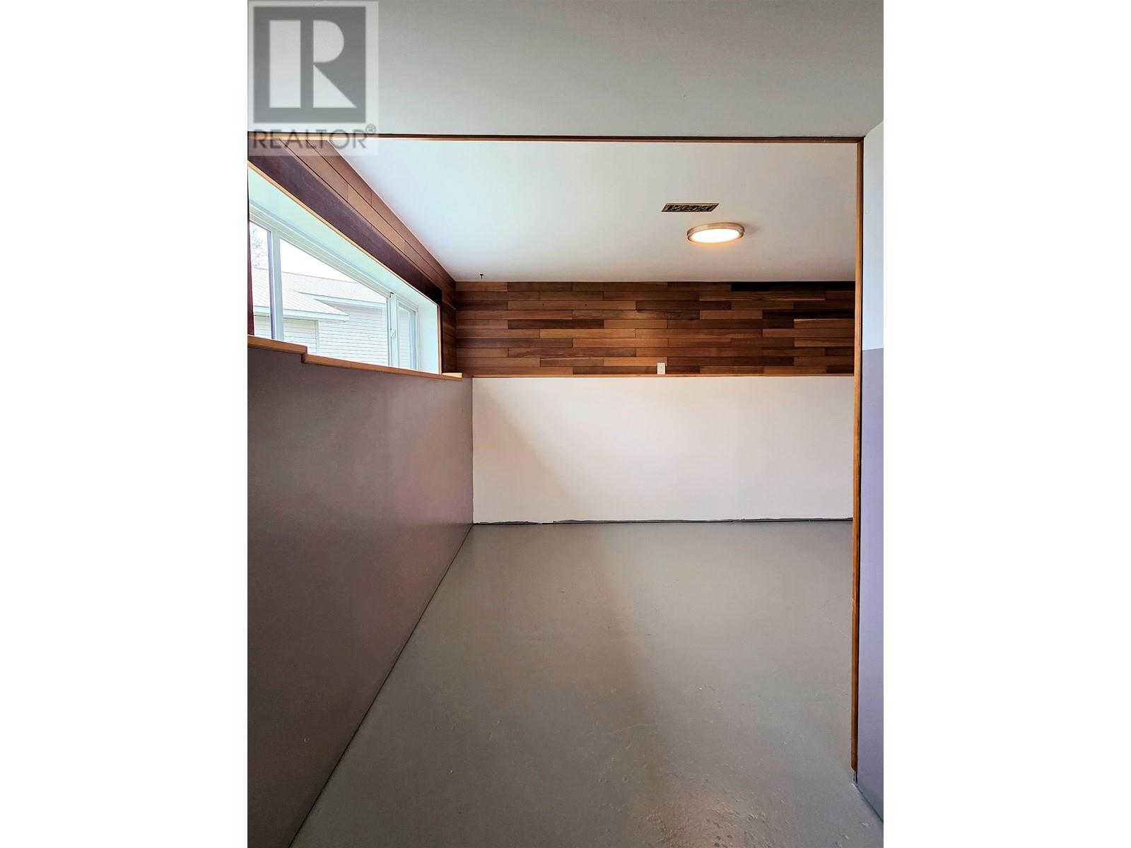 10 MCDONALD AVENUE, Granisle