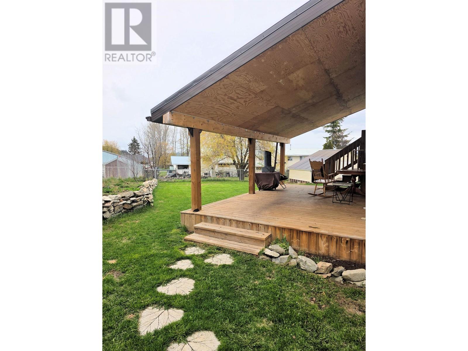 10 MCDONALD AVENUE, Granisle