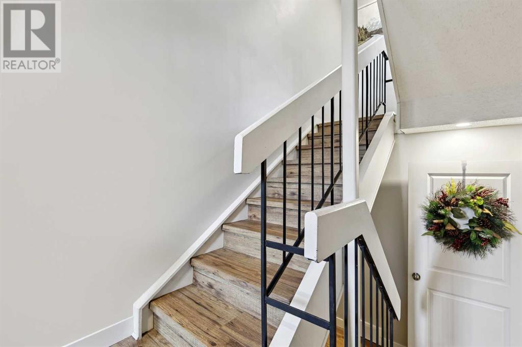 Single Family House for Sale in  Brae Glen Crescent SW Braeside Calgary 