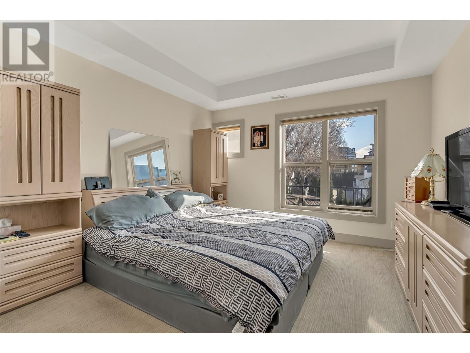 208 250 Waterford Avenue, Penticton