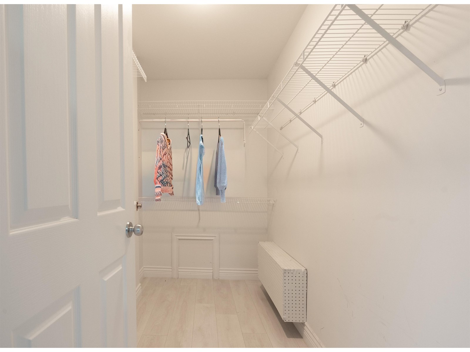 1388 LEE STREET, White Rock
