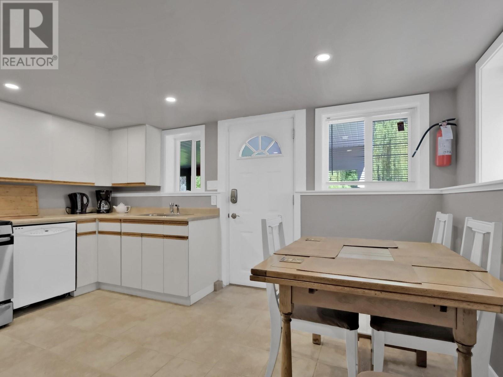 15014 KATO Street, Summerland