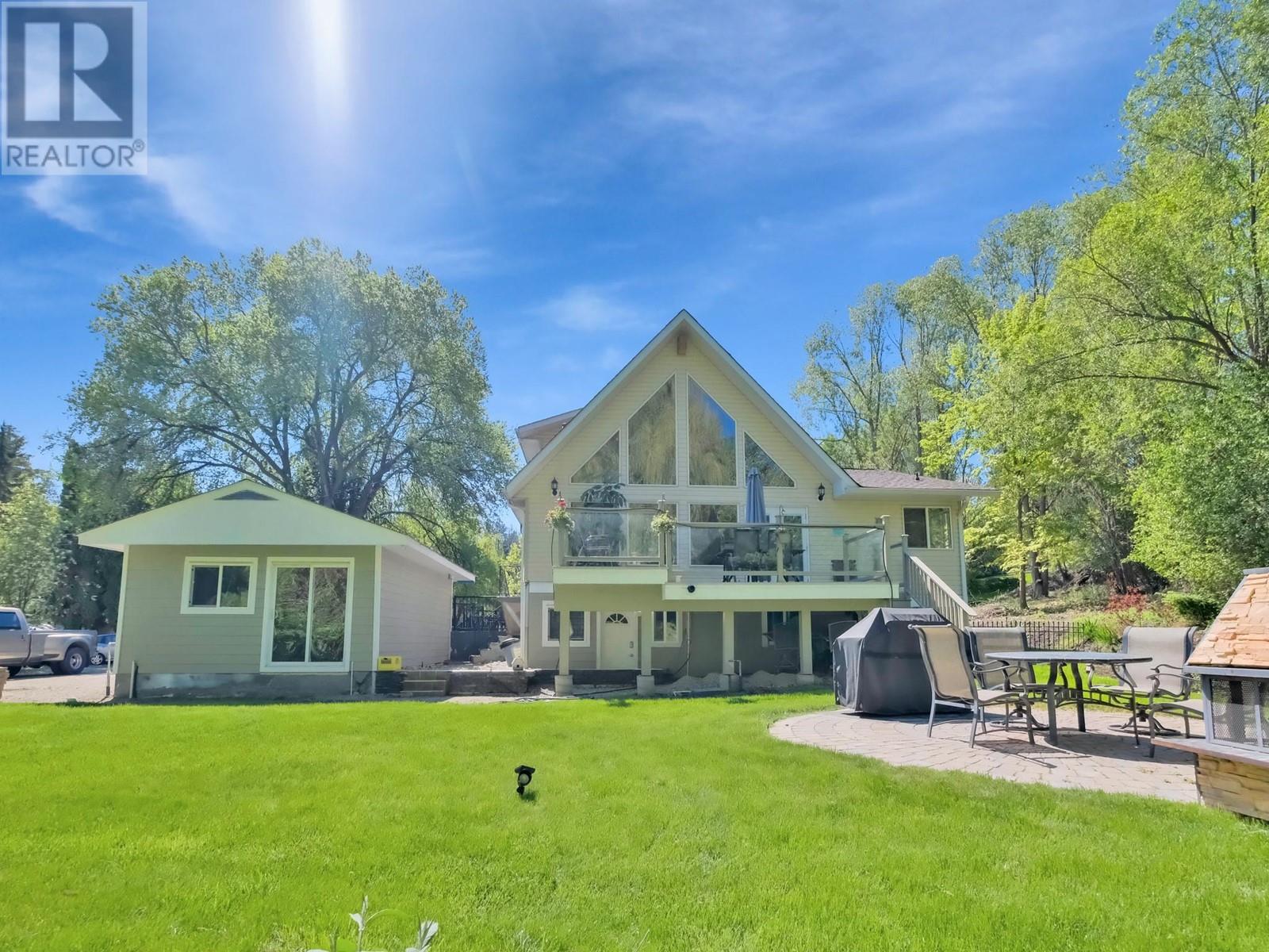 15014 KATO Street, Summerland
