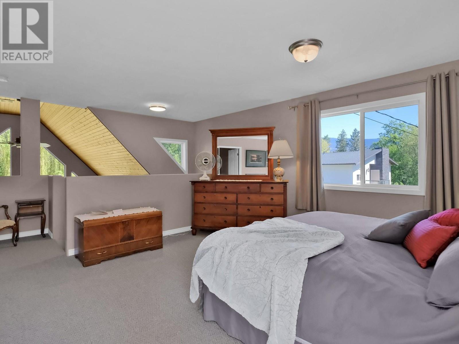 15014 KATO Street, Summerland