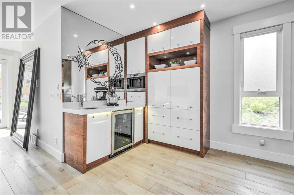 Single Family House for Sale in   Avenue NE Winston Heights/Mountview Calgary 