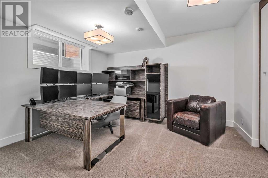 Single Family House for Sale in   Avenue NE Winston Heights/Mountview Calgary 