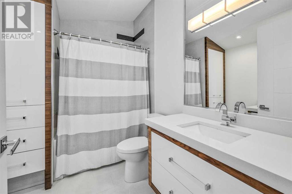 Single Family House for Sale in   Avenue NE Winston Heights/Mountview Calgary 