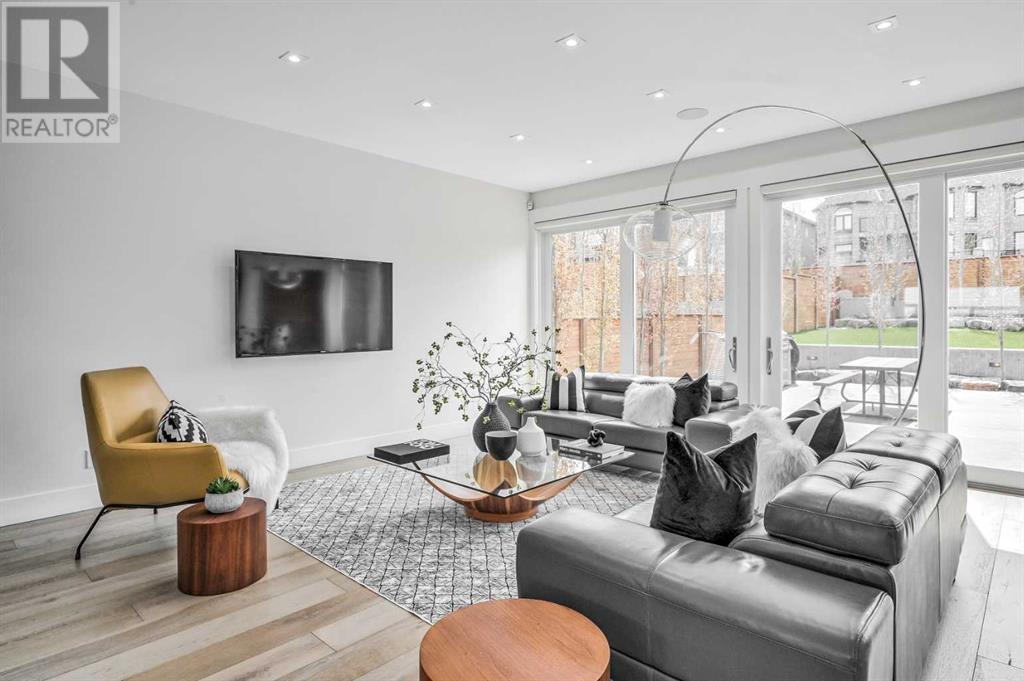 Single Family House for Sale in   Avenue NE Winston Heights/Mountview Calgary 
