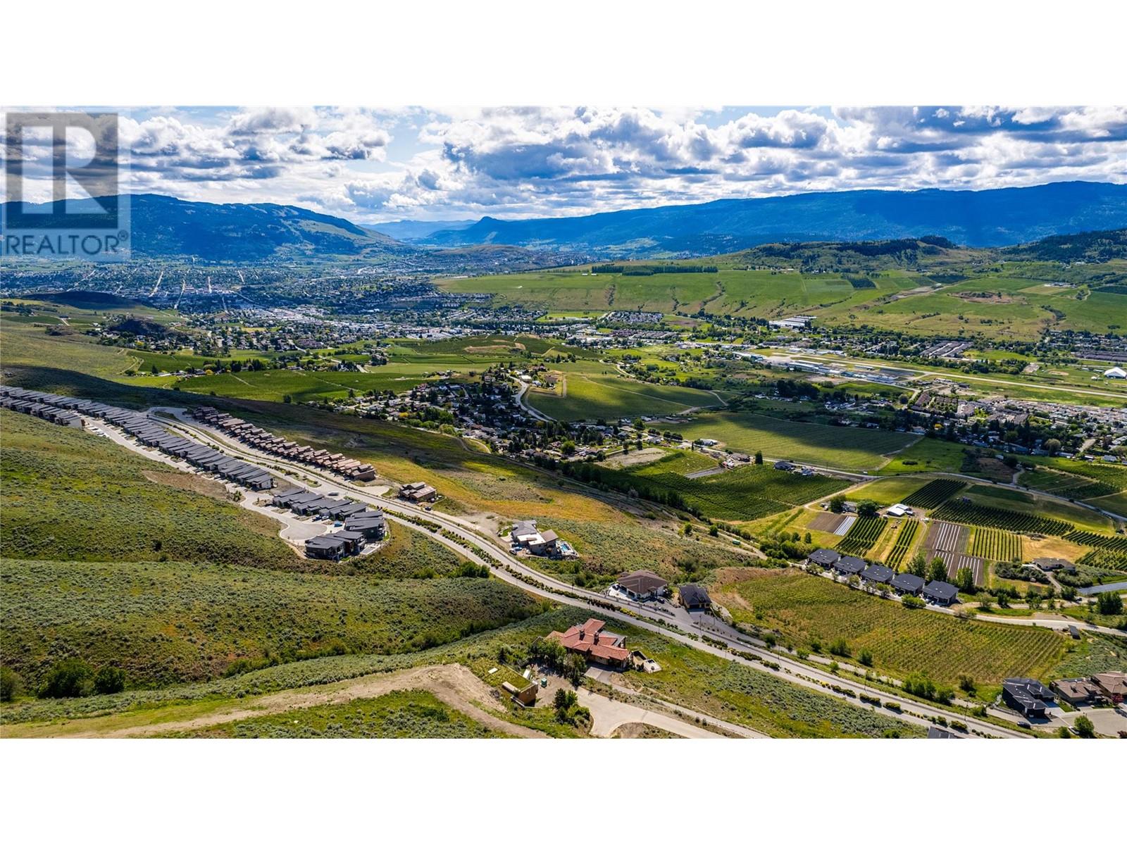34 595 Vineyard Way North Way, Vernon