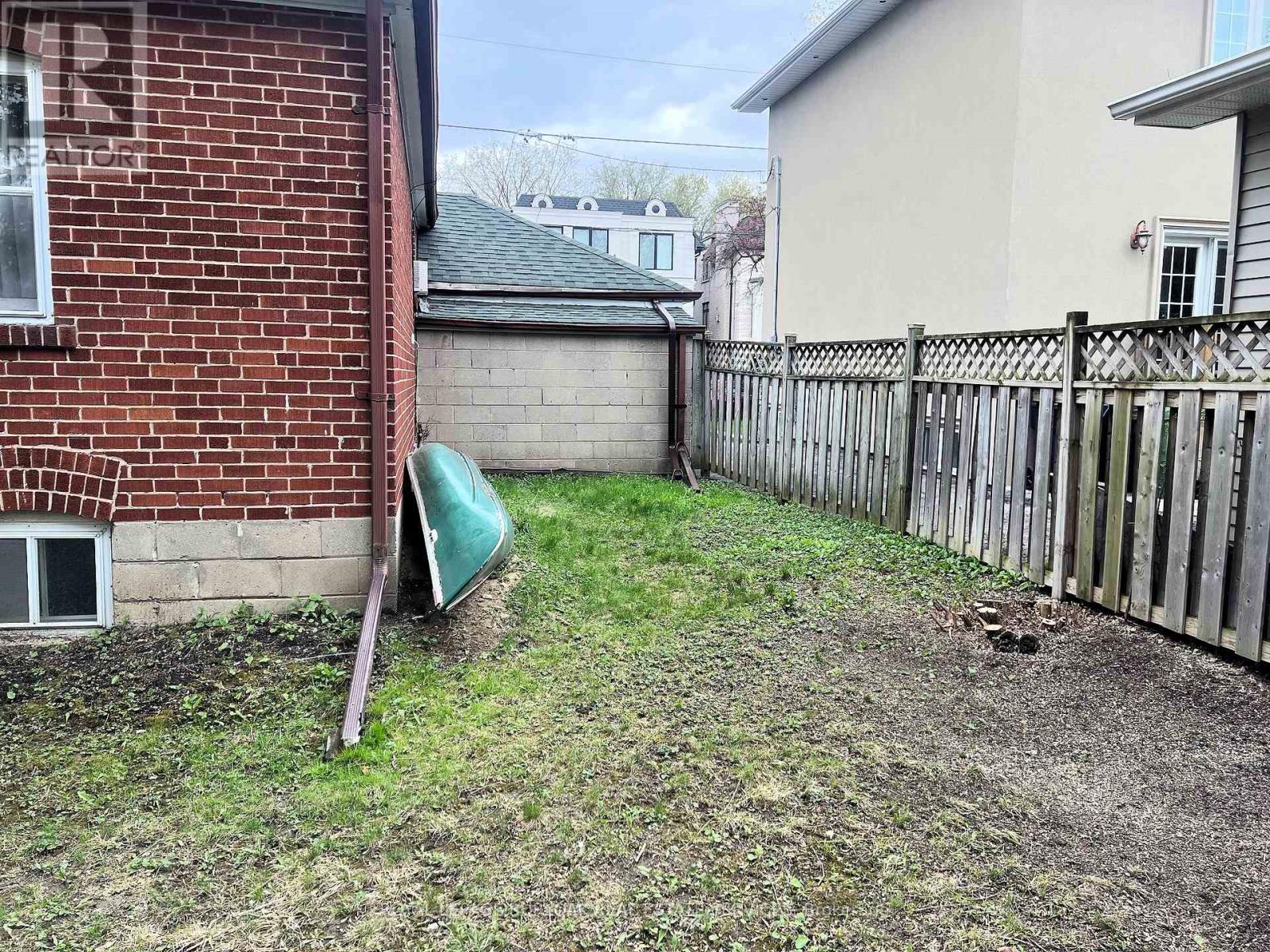 Photo 15 of 248 Florence Avenue, Toronto ON