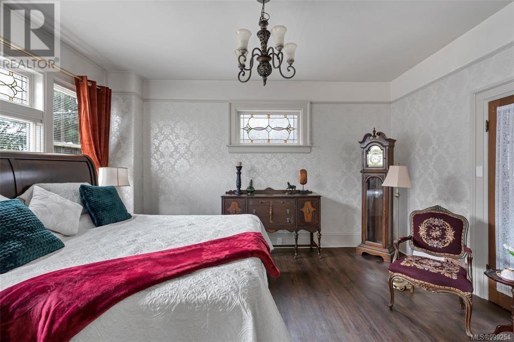 516 Su'it St, Victoria
