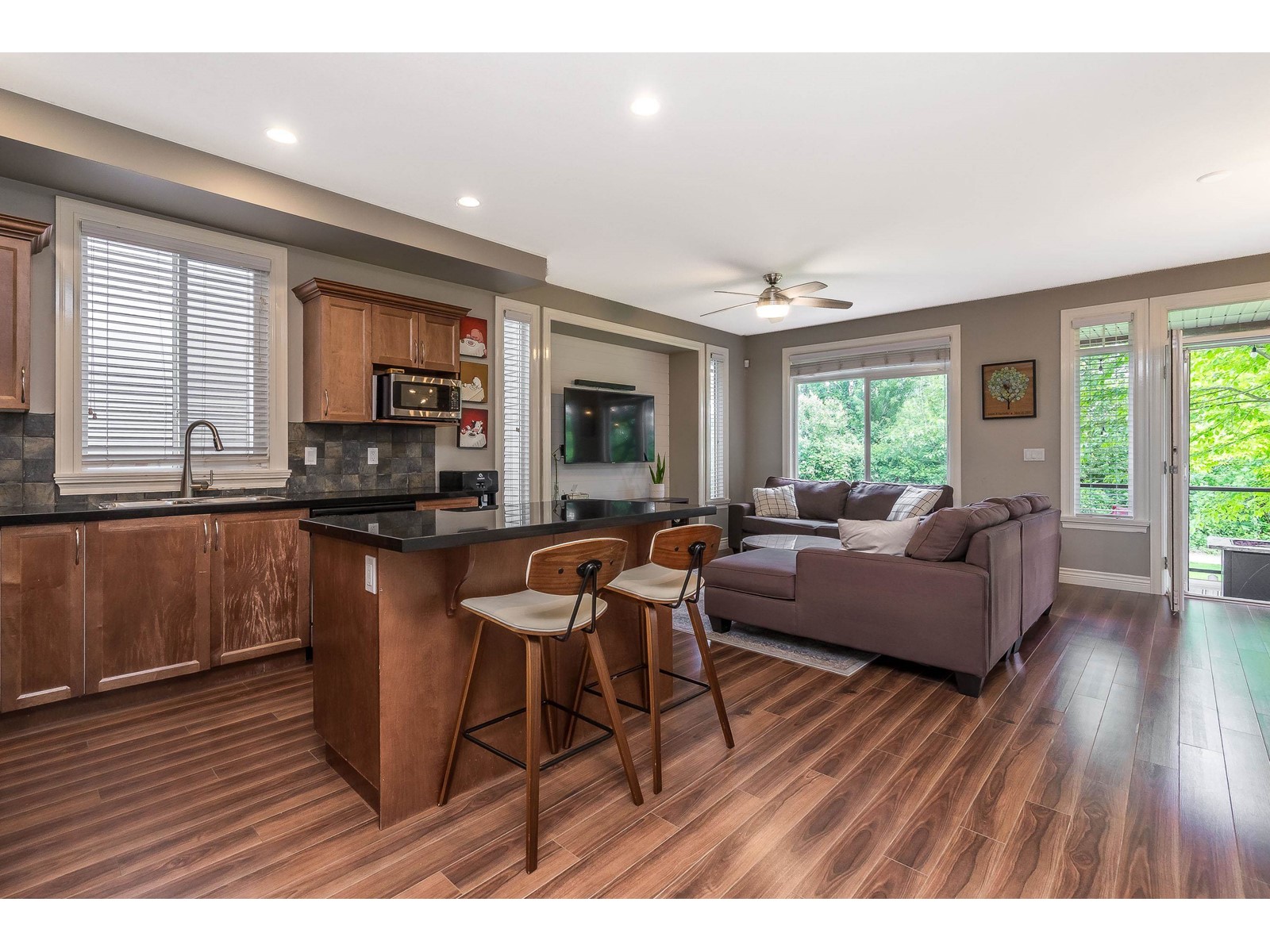 6668 195 STREET, Surrey real estate listing R3006218