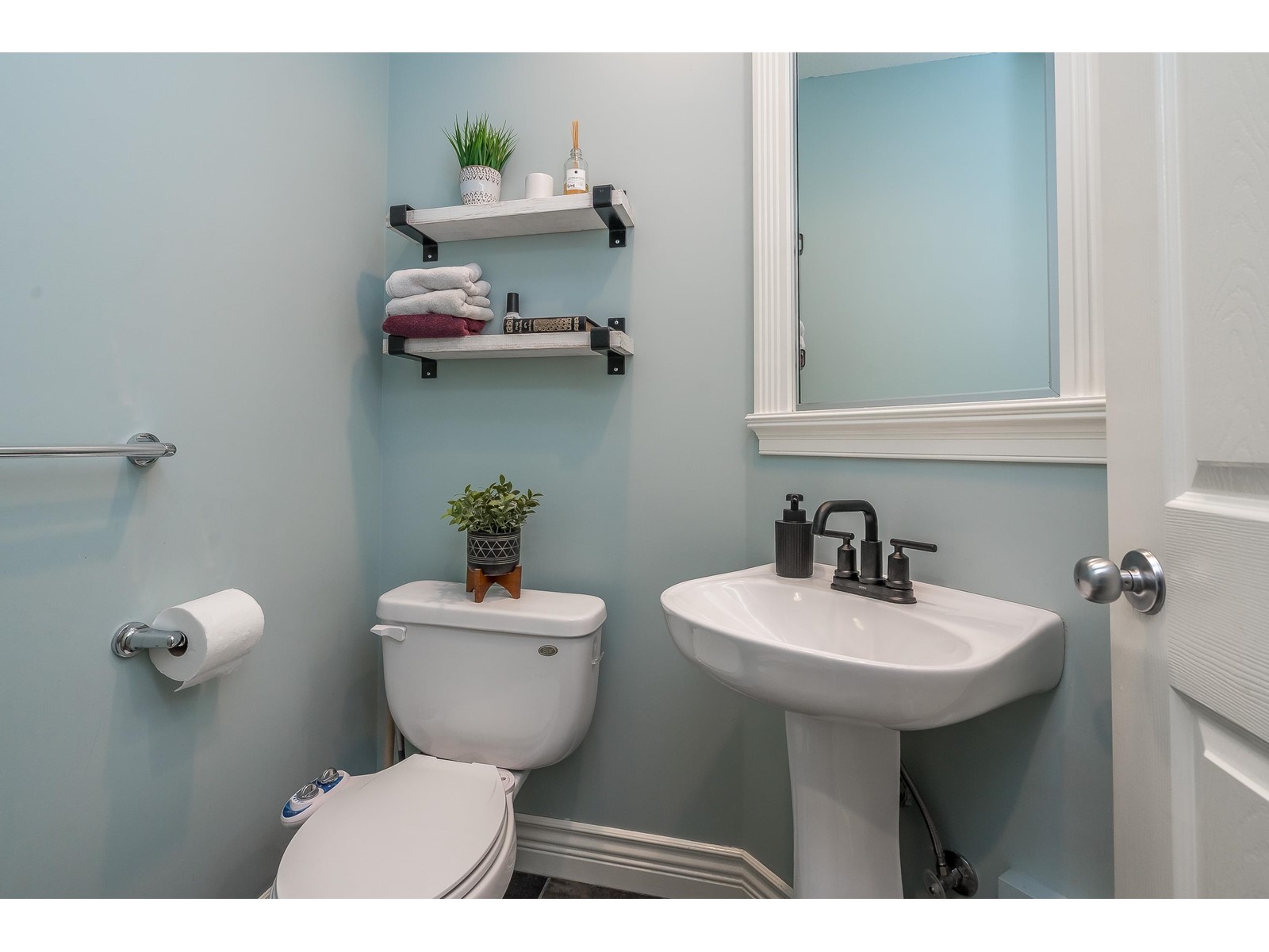 6668 195 STREET, Surrey real estate listing R3006218