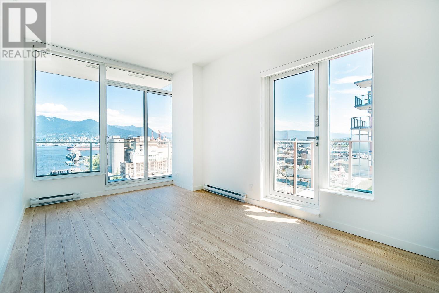PH9 955 E HASTINGS STREET, Vancouver real estate listing R3005646