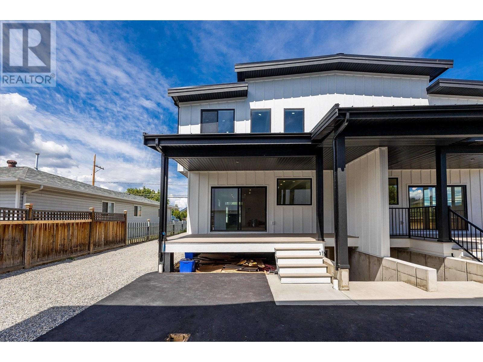  10907 Prairie Valley Road, Summerland