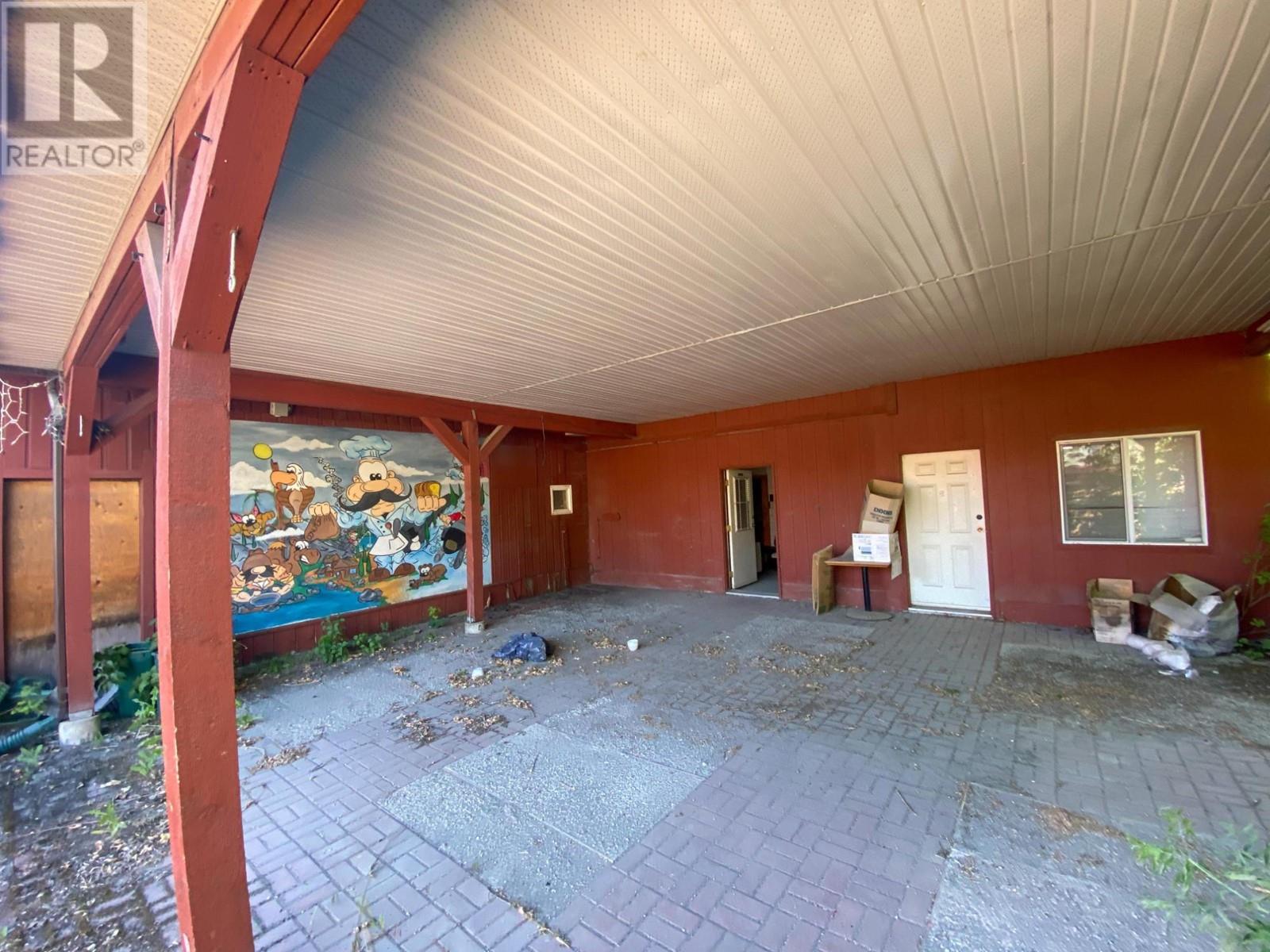 705 MAIN Street, Lillooet