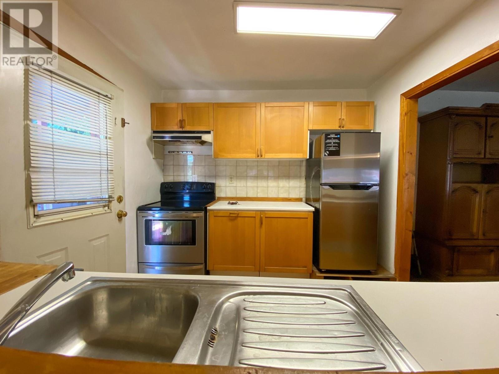 705 MAIN Street, Lillooet