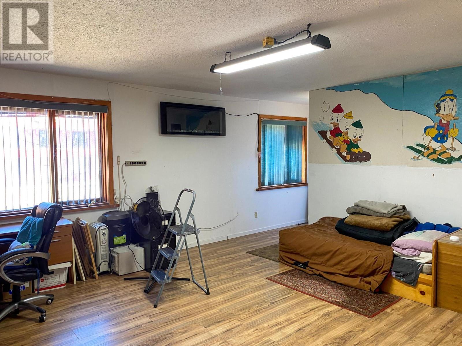 705 MAIN Street, Lillooet