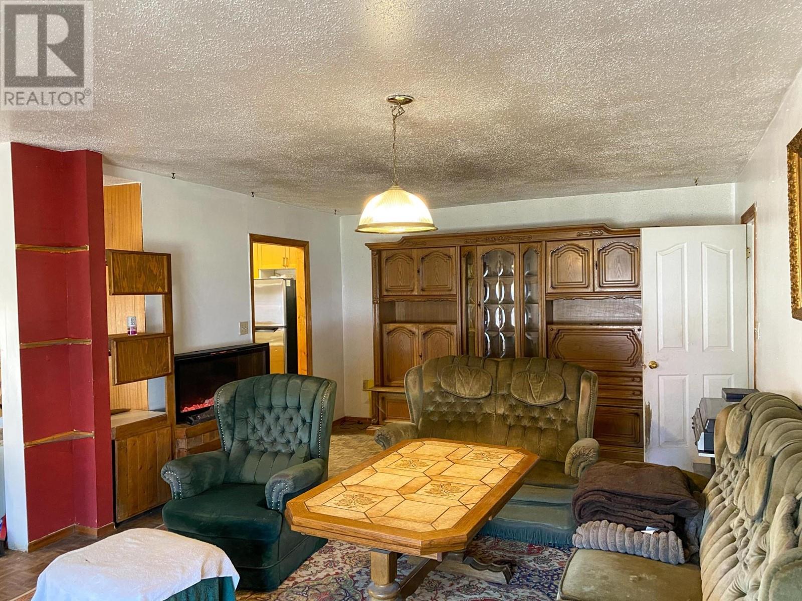 705 MAIN Street, Lillooet