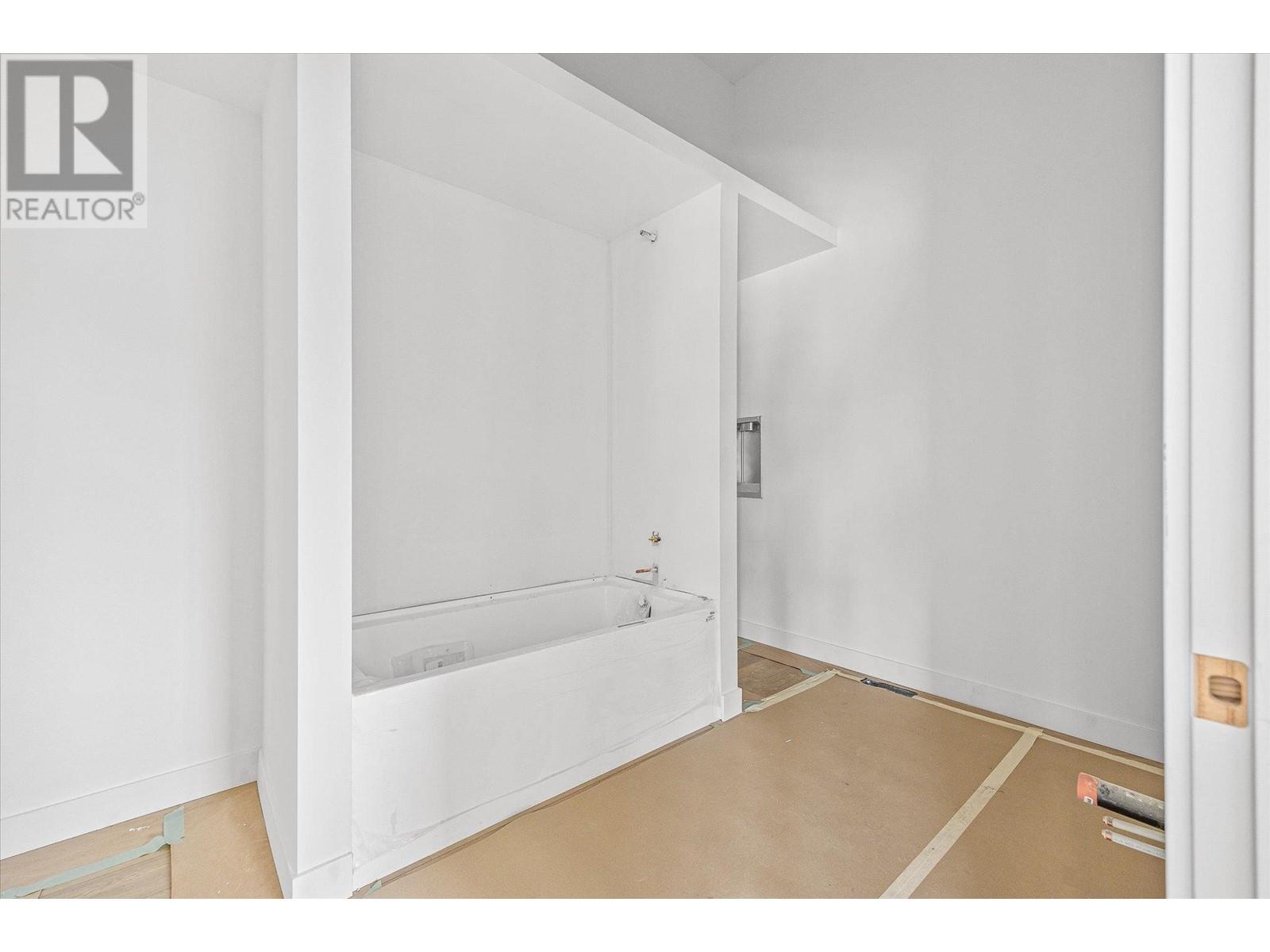 10907 Prairie Valley Road Unit# 2, Summerland