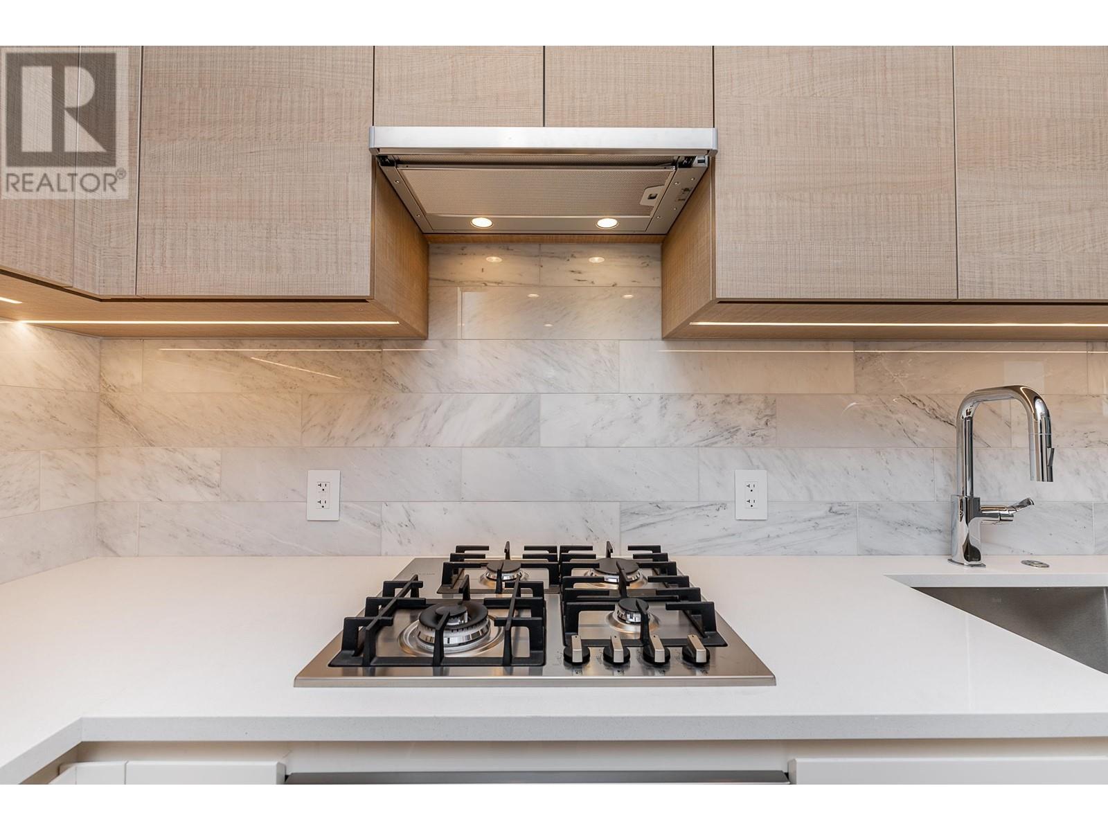 1001 2108 GILMORE AVENUE, Burnaby real estate listing R3006192