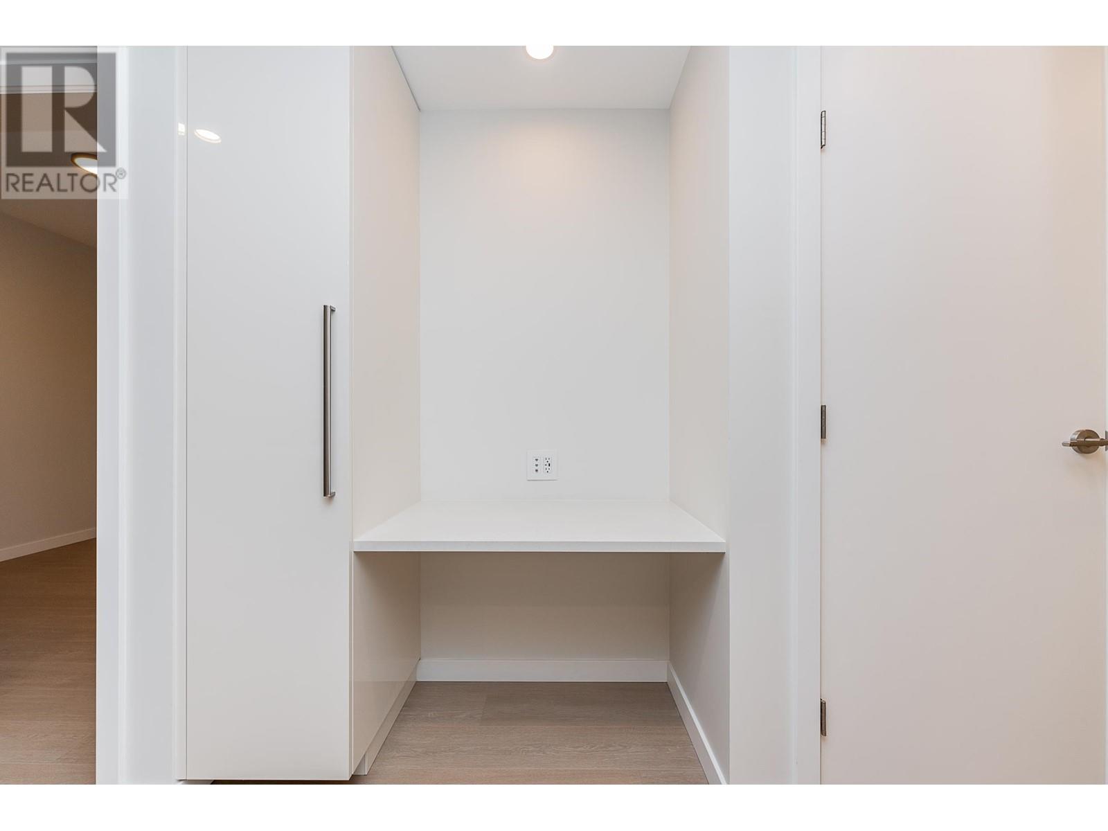 1001 2108 GILMORE AVENUE, Burnaby real estate listing R3006192