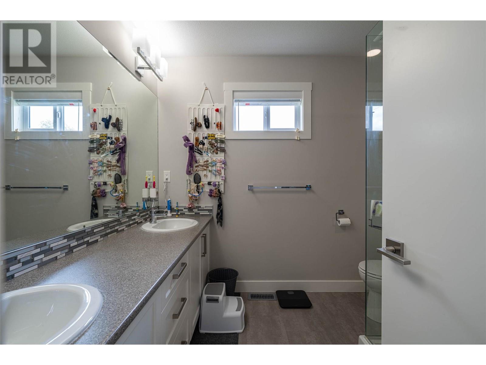 1 2802 40 Street, Vernon