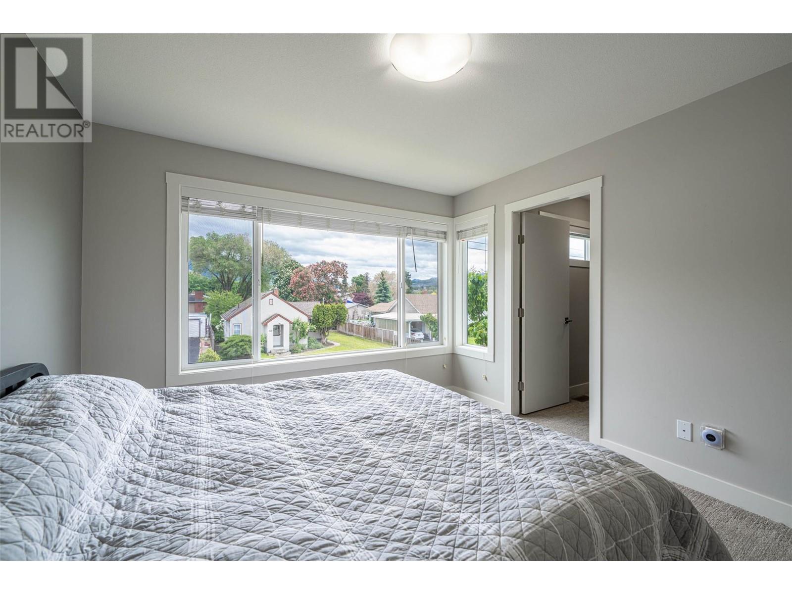 1 2802 40 Street, Vernon