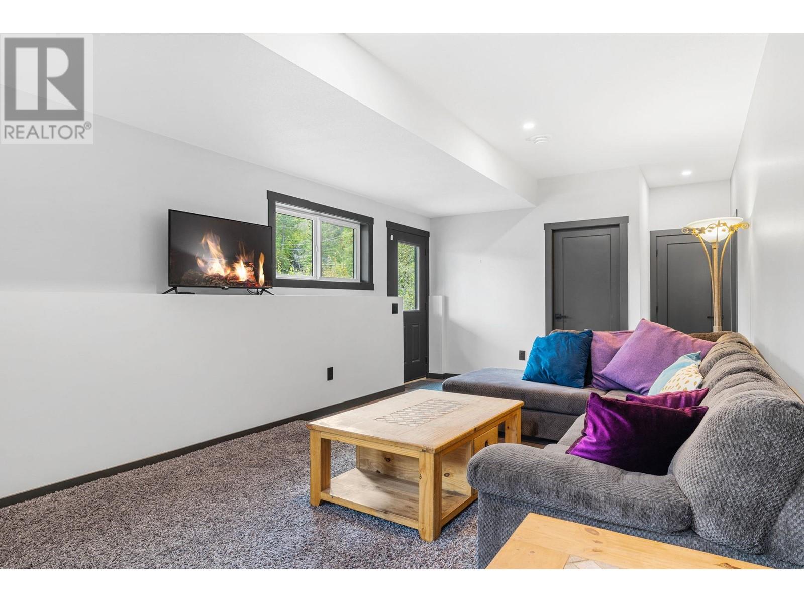  591 Moody Crescent, Vernon